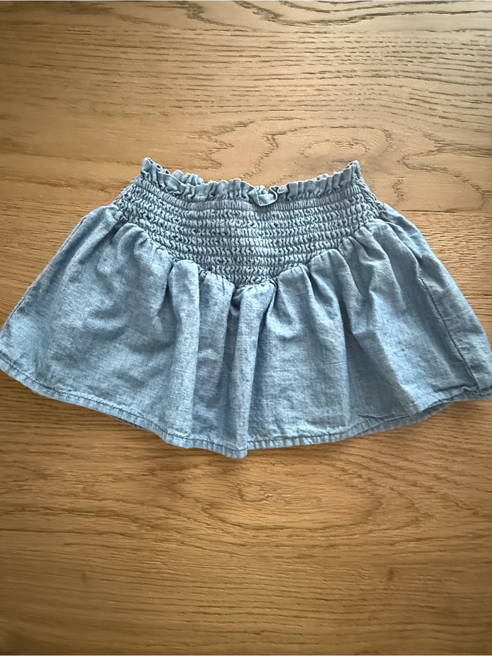 J.Crew Crewcuts Chambray Smocked mini Skirt – Size 3T 💙